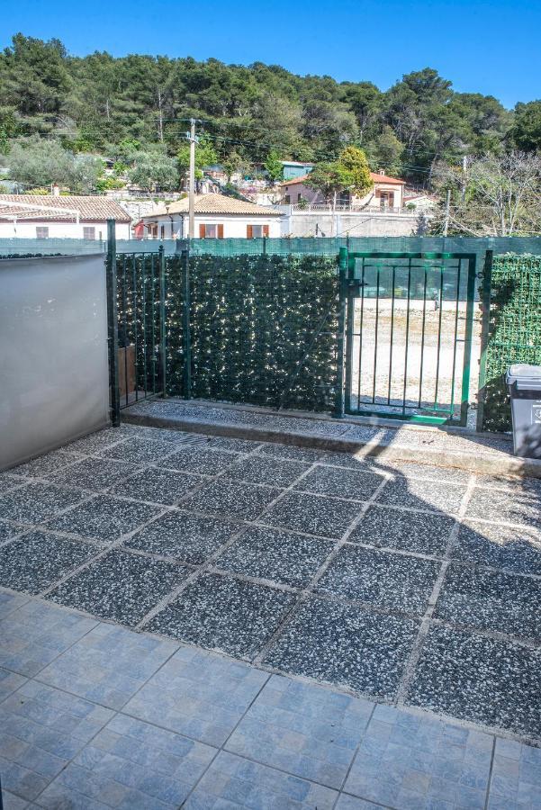 A08 - Poggio, Delizioso Bilocale Al Piano Terra Apartment Poggio  Екстериор снимка